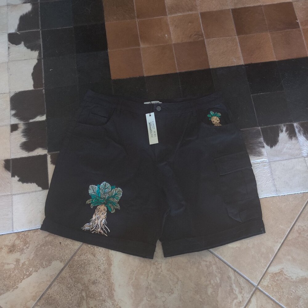Dangerfield  mandrake embroidered shorts size 20 AU New